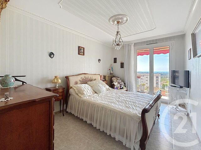 Appartement à vendre - 4 pièces - 79,71 m2 - Grasse - 06 - PROVENCE-ALPES-COTE-D-AZUR