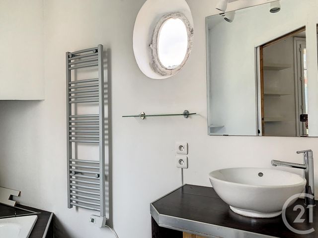 Afficher la photo en grand Appartement F2 à louer - 2 pièces - 43,84 m2 - Grasse - 06 - PROVENCE-ALPES-COTE-D-AZUR
