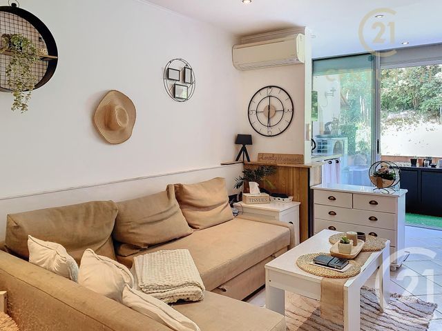 Appartement F2 à louer - 2 pièces - 31,18 m2 - Grasse - 06 - PROVENCE-ALPES-COTE-D-AZUR