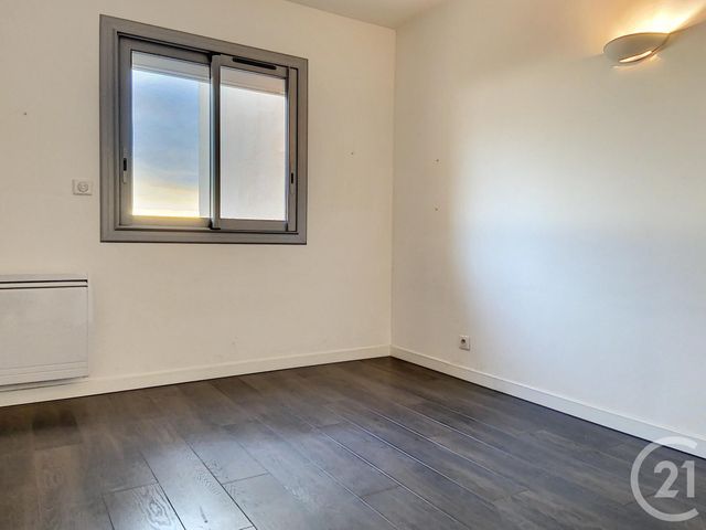 Appartement F2 à louer - 2 pièces - 48 m2 - Grasse - 06 - PROVENCE-ALPES-COTE-D-AZUR