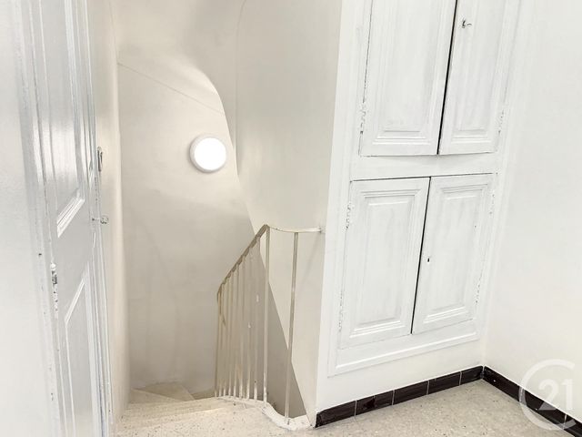 Appartement F2 à louer - 2 pièces - 41,76 m2 - Grasse - 06 - PROVENCE-ALPES-COTE-D-AZUR