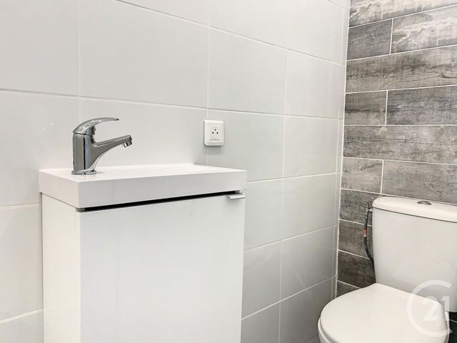 Appartement F2 à louer - 2 pièces - 41,76 m2 - Grasse - 06 - PROVENCE-ALPES-COTE-D-AZUR