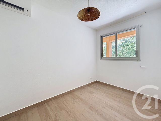 Appartement F2 à louer - 2 pièces - 26,50 m2 - Grasse - 06 - PROVENCE-ALPES-COTE-D-AZUR