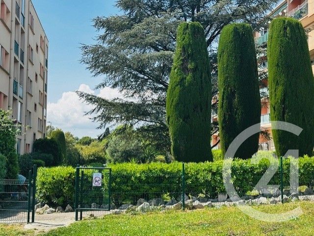 Appartement F4 &agrave; vendre - 4 pi&egrave;ces - 67,85 m2 - Grasse - 06 - PROVENCE-ALPES-COTE-D-AZUR