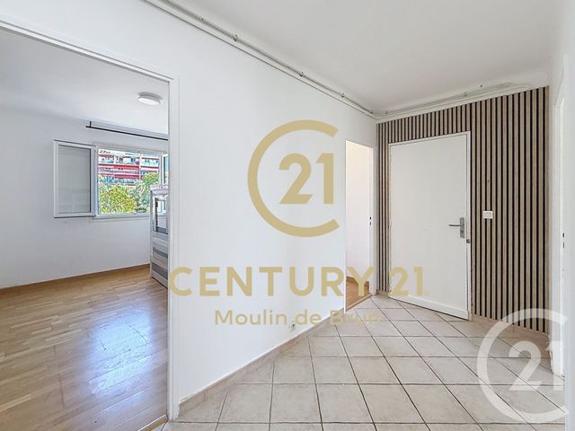Appartement F4 &agrave; vendre - 4 pi&egrave;ces - 67,85 m2 - Grasse - 06 - PROVENCE-ALPES-COTE-D-AZUR