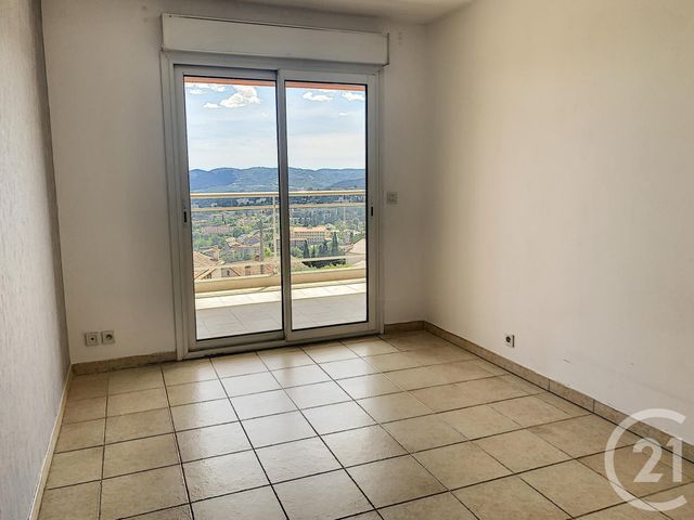 Appartement F3 à louer - 3 pièces - 65 m2 - GRASSE - 06 - PROVENCE-ALPES-COTE-D-AZUR Appartement F3 à louer - 3 pièces - 65 m2 - GRASSE - 06 - PROVENCE-ALPES-COTE-D-AZUR