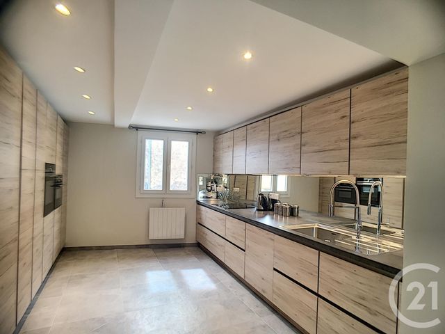 Maison à louer - 6 pièces - 197,62 m2 - GRASSE - 06 - PROVENCE-ALPES-COTE-D-AZUR Maison à louer - 6 pièces - 197,62 m2 - GRASSE - 06 - PROVENCE-ALPES-COTE-D-AZUR