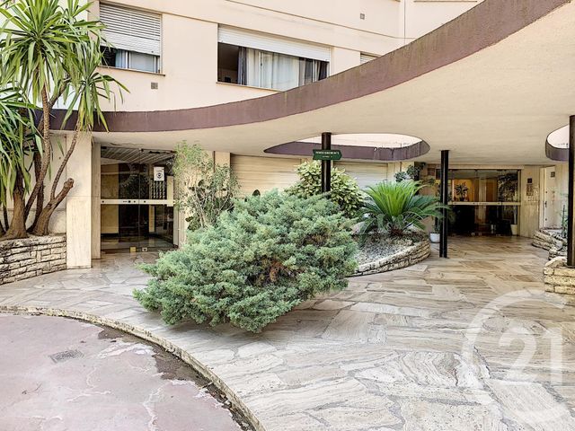 Afficher la photo en grand Appartement F1 à vendre - 1 pièce - 22 m2 - LE CANNET - 06 - PROVENCE-ALPES-COTE-D-AZUR