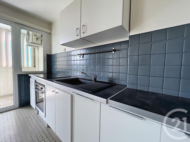Afficher la photo en grand Appartement F2 à vendre - 2 pièces - 44,31 m2 - GRASSE - 06 - PROVENCE-ALPES-COTE-D-AZUR