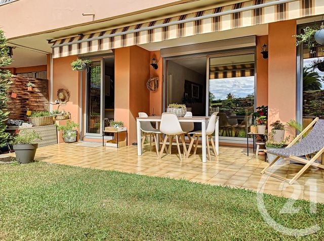 Afficher la photo en grand Appartement à vendre - 4 pièces - 93,19 m2 - GRASSE - 06 - PROVENCE-ALPES-COTE-D-AZUR