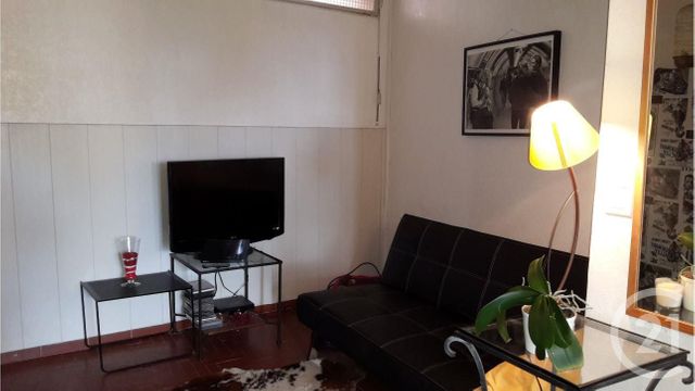 Afficher la photo en grand Studio à louer - 1 pièce - 20 m2 - GRASSE - 06 - PROVENCE-ALPES-COTE-D-AZUR