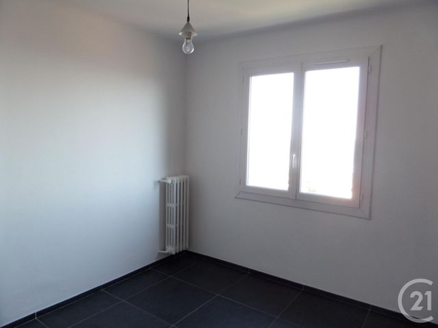 Afficher la photo en grand Appartement F3 à louer - 3 pièces - 54 m2 - GRASSE - 06 - PROVENCE-ALPES-COTE-D-AZUR