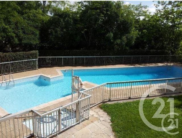 Afficher la photo en grand Appartement F2 à vendre - 2 pièces - 44,41 m2 - GRASSE - 06 - PROVENCE-ALPES-COTE-D-AZUR