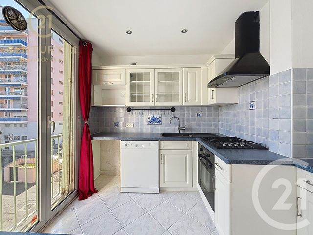 Appartement F4 à vendre - 4 pièces - 66,01 m2 - Grasse - 06 - PROVENCE-ALPES-COTE-D-AZUR