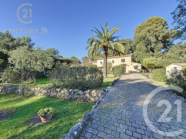 Maison à vendre - 4 pièces - 132 m2 - Grasse - 06 - PROVENCE-ALPES-COTE-D-AZUR