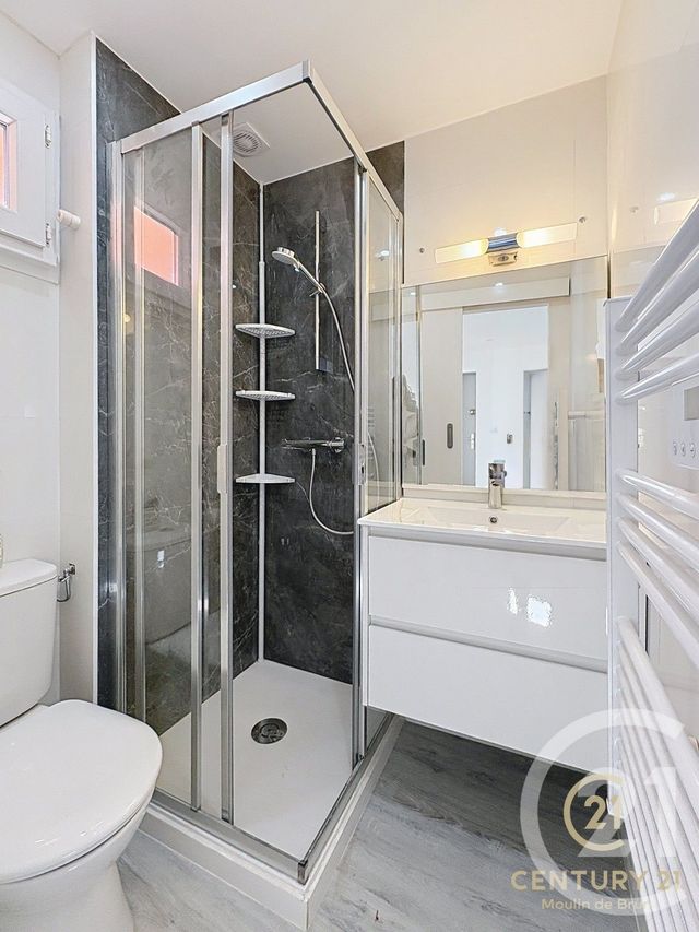 Appartement F1 &agrave; louer - 1 pi&egrave;ce - 16,98 m2 - Grasse - 06 - PROVENCE-ALPES-COTE-D-AZUR