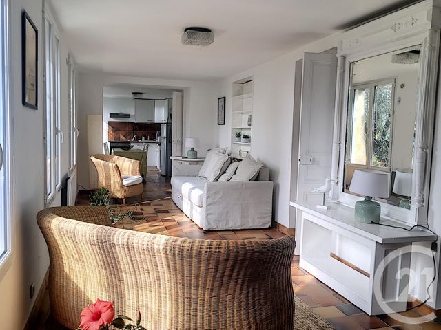 Appartement F3 à louer - 3 pièces - 75,88 m2 - Grasse - 06 - PROVENCE-ALPES-COTE-D-AZUR