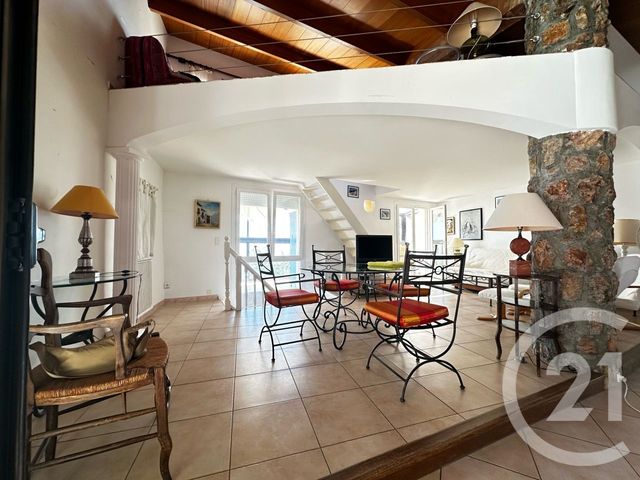 Maison à vendre - 4 pièces - 101,31 m2 - Grasse - 06 - PROVENCE-ALPES-COTE-D-AZUR