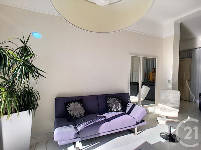 Appartement F2 à louer - 2 pièces - 66,08 m2 - Grasse - 06 - PROVENCE-ALPES-COTE-D-AZUR