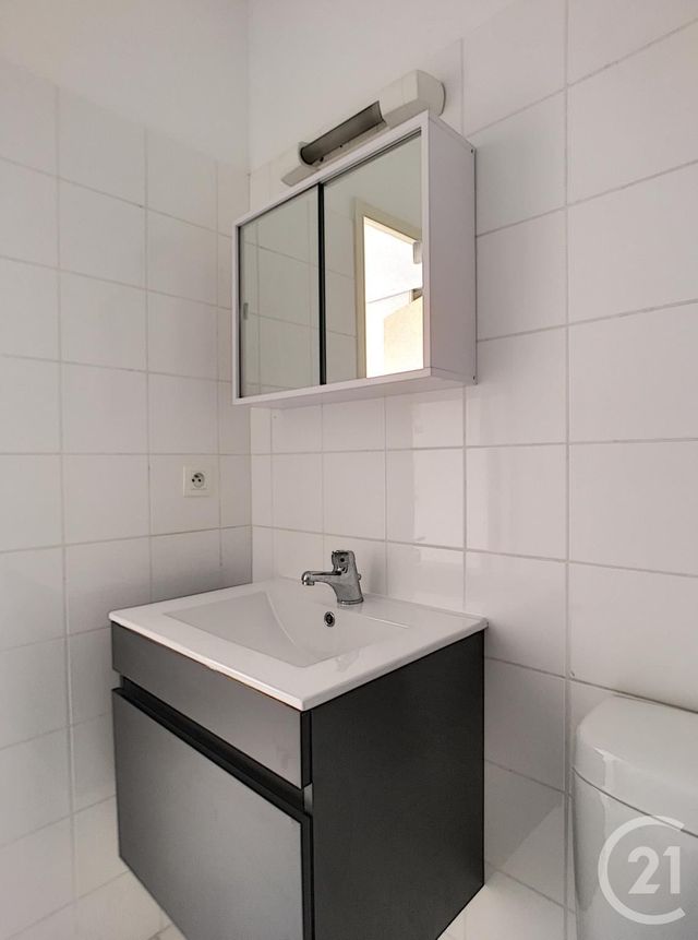 Afficher la photo en grand Appartement F2 à louer - 2 pièces - 31,42 m2 - Grasse - 06 - PROVENCE-ALPES-COTE-D-AZUR