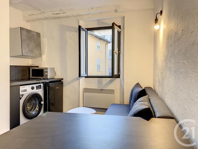 Appartement Studette à louer - 1 pièce - 11,80 m2 - Grasse - 06 - PROVENCE-ALPES-COTE-D-AZUR