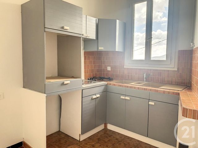 Appartement F3 à louer - 3 pièces - 54,11 m2 - Grasse - 06 - PROVENCE-ALPES-COTE-D-AZUR