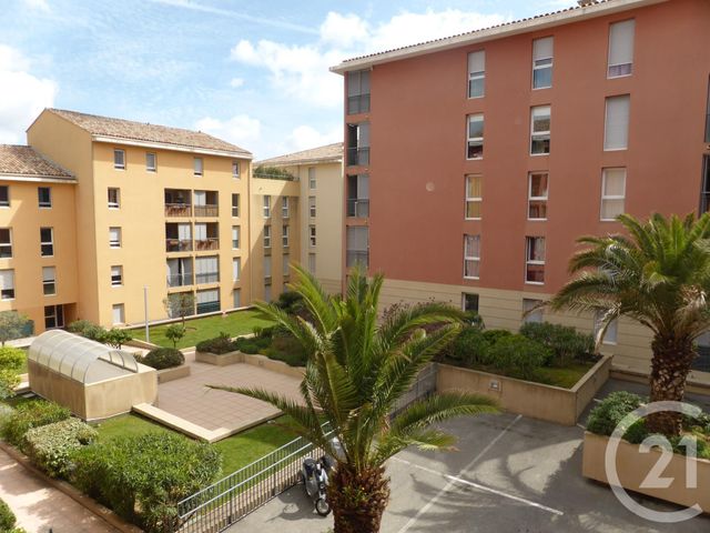 Appartement F2 à louer - 2 pièces - 41,52 m2 - Grasse - 06 - PROVENCE-ALPES-COTE-D-AZUR