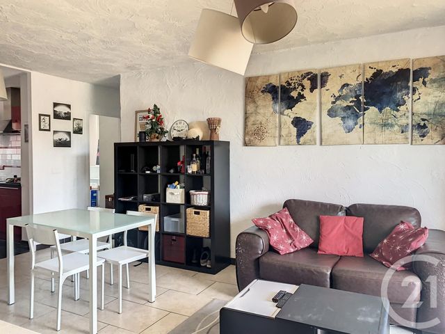 Appartement F4 &agrave; louer - 4 pi&egrave;ces - 78,01 m2 - Grasse - 06 - PROVENCE-ALPES-COTE-D-AZUR