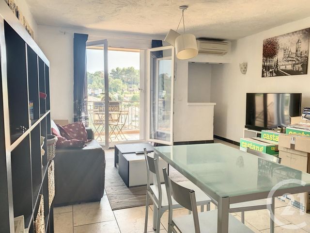 Appartement F4 &agrave; louer - 4 pi&egrave;ces - 78,01 m2 - Grasse - 06 - PROVENCE-ALPES-COTE-D-AZUR