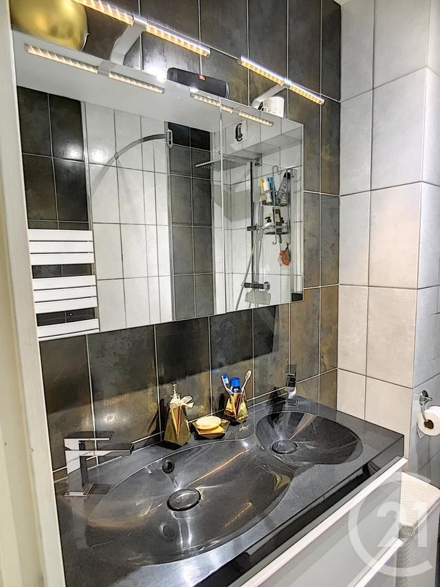 Appartement F1 &agrave; louer - 1 pi&egrave;ce - 26,05 m2 - Grasse - 06 - PROVENCE-ALPES-COTE-D-AZUR