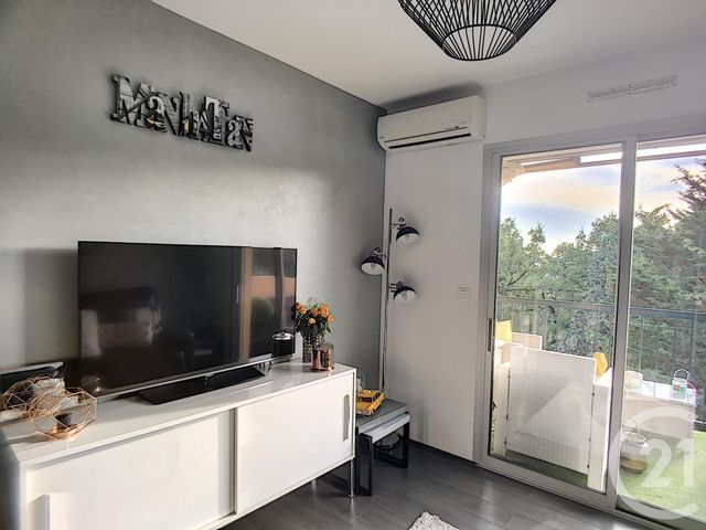 Appartement F1 &agrave; louer - 1 pi&egrave;ce - 26,05 m2 - Grasse - 06 - PROVENCE-ALPES-COTE-D-AZUR