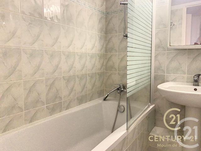 Appartement F2 &agrave; louer - 2 pi&egrave;ces - 33,29 m2 - Grasse - 06 - PROVENCE-ALPES-COTE-D-AZUR