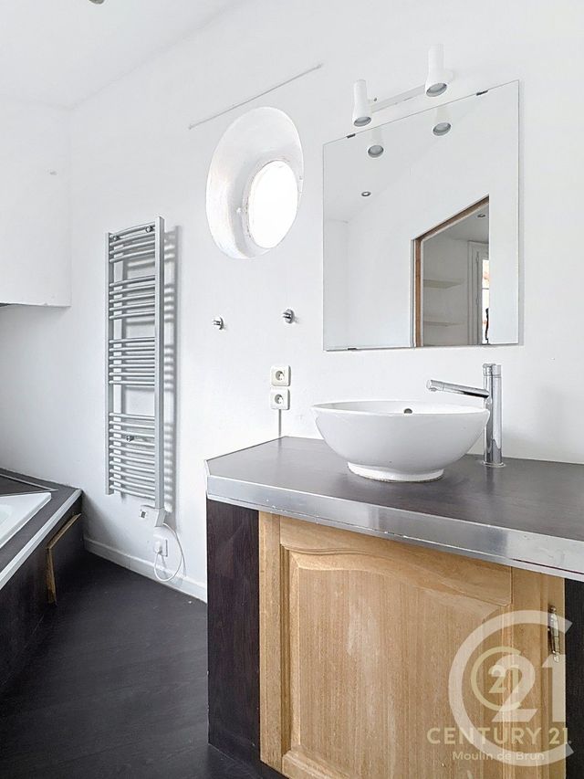 Appartement F2 &agrave; louer - 2 pi&egrave;ces - 43,84 m2 - Grasse - 06 - PROVENCE-ALPES-COTE-D-AZUR