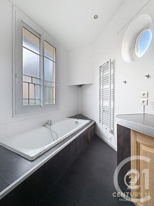 Appartement F2 &agrave; louer - 2 pi&egrave;ces - 43,84 m2 - Grasse - 06 - PROVENCE-ALPES-COTE-D-AZUR