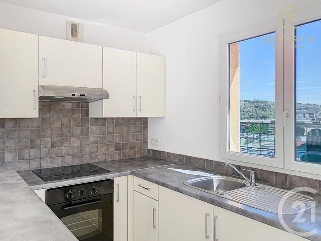 Appartement F3 &agrave; louer - 3 pi&egrave;ces - 64,35 m2 - Grasse - 06 - PROVENCE-ALPES-COTE-D-AZUR