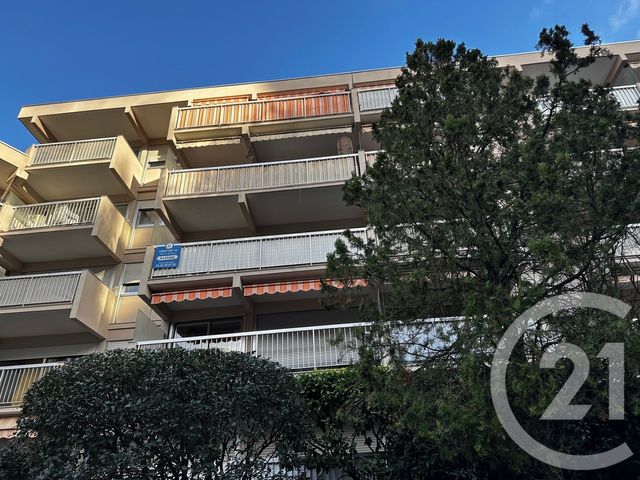 Appartement F1 &agrave; louer - 1 pi&egrave;ce - 28,91 m2 - Grasse - 06 - PROVENCE-ALPES-COTE-D-AZUR