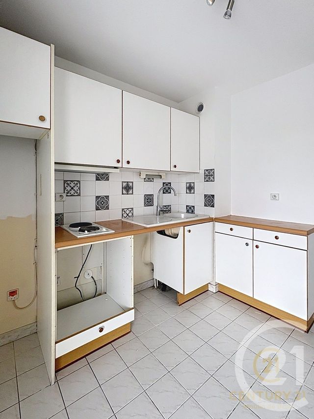 Appartement F2 &agrave; louer - 2 pi&egrave;ces - 46 m2 - Grasse - 06 - PROVENCE-ALPES-COTE-D-AZUR