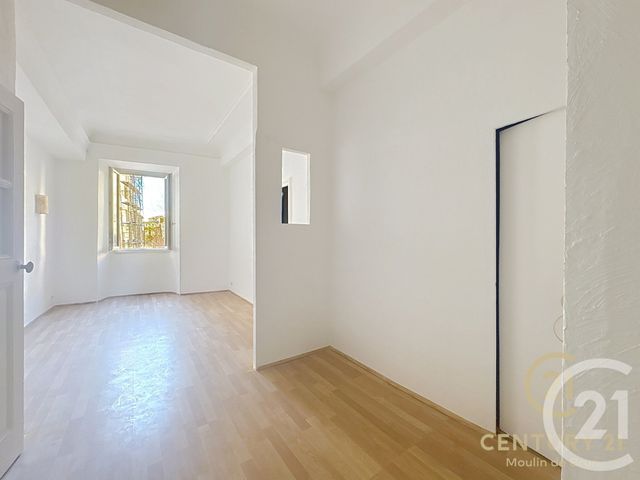 Appartement F2 &agrave; louer - 2 pi&egrave;ces - 42,77 m2 - Grasse - 06 - PROVENCE-ALPES-COTE-D-AZUR