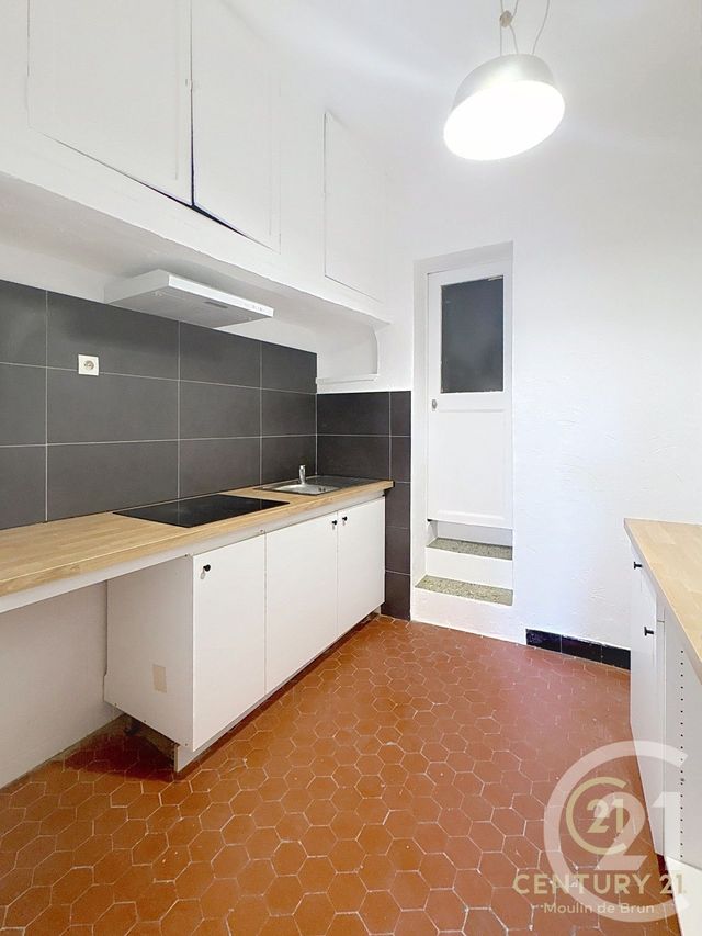 Appartement F2 &agrave; louer - 2 pi&egrave;ces - 42,77 m2 - Grasse - 06 - PROVENCE-ALPES-COTE-D-AZUR