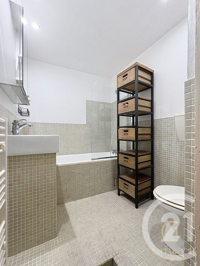 Appartement F2 bis &agrave; louer - 2 pi&egrave;ces - 61,70 m2 - Grasse - 06 - PROVENCE-ALPES-COTE-D-AZUR