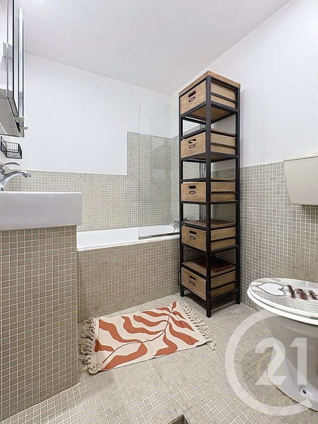 Appartement F2 bis &agrave; louer - 2 pi&egrave;ces - 61,70 m2 - Grasse - 06 - PROVENCE-ALPES-COTE-D-AZUR