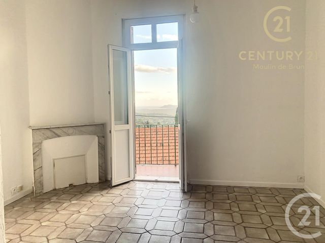 Appartement F3 &agrave; louer - 3 pi&egrave;ces - 50 m2 - Grasse - 06 - PROVENCE-ALPES-COTE-D-AZUR