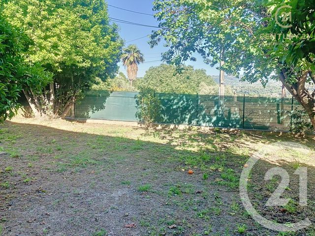 Appartement F3 &agrave; louer - 3 pi&egrave;ces - 56,42 m2 - Grasse - 06 - PROVENCE-ALPES-COTE-D-AZUR