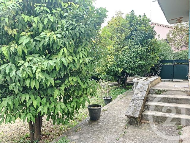 Appartement F3 &agrave; louer - 3 pi&egrave;ces - 56,42 m2 - Grasse - 06 - PROVENCE-ALPES-COTE-D-AZUR