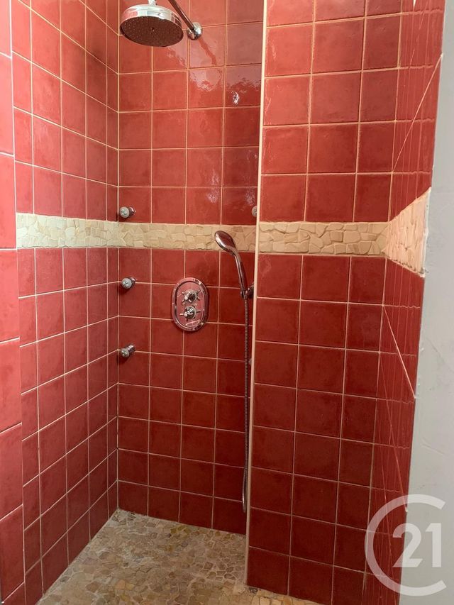 Appartement F2 &agrave; louer - 2 pi&egrave;ces - 42,20 m2 - Grasse - 06 - PROVENCE-ALPES-COTE-D-AZUR