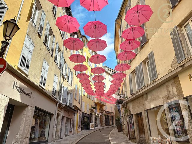 Appartement F2 &agrave; louer - 2 pi&egrave;ces - 30,79 m2 - Grasse - 06 - PROVENCE-ALPES-COTE-D-AZUR