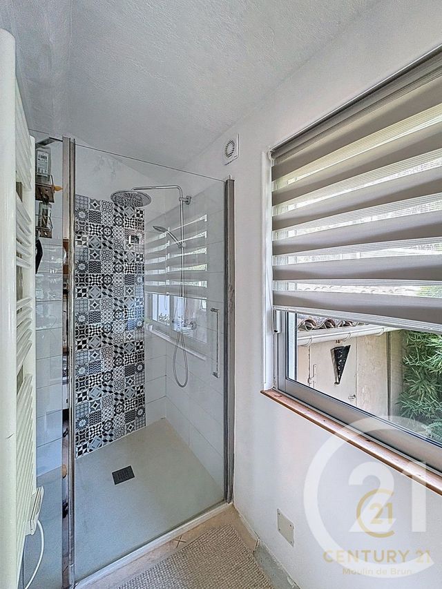 Appartement F3 &agrave; louer - 3 pi&egrave;ces - 98,47 m2 - Grasse - 06 - PROVENCE-ALPES-COTE-D-AZUR