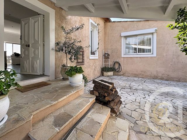 Appartement F3 &agrave; louer - 3 pi&egrave;ces - 98,47 m2 - Grasse - 06 - PROVENCE-ALPES-COTE-D-AZUR