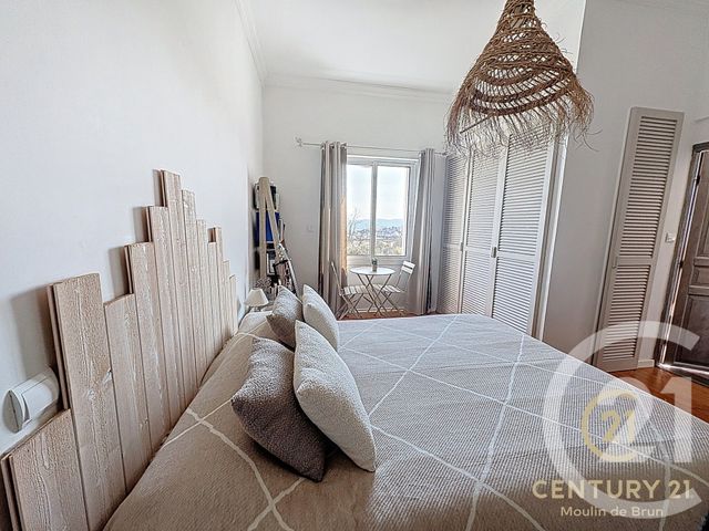 Appartement F3 &agrave; louer - 3 pi&egrave;ces - 98,47 m2 - Grasse - 06 - PROVENCE-ALPES-COTE-D-AZUR