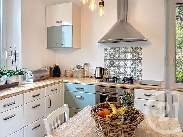 Appartement F3 &agrave; louer - 3 pi&egrave;ces - 98,47 m2 - Grasse - 06 - PROVENCE-ALPES-COTE-D-AZUR